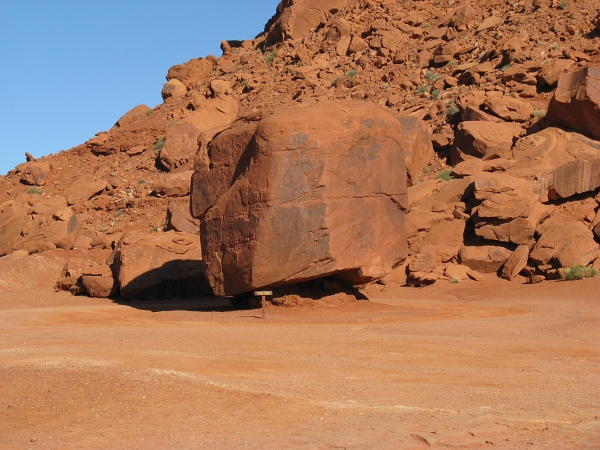 Description: Description: C:\JD Stuff\Web Documents\southwest\monument_valley9.jpg