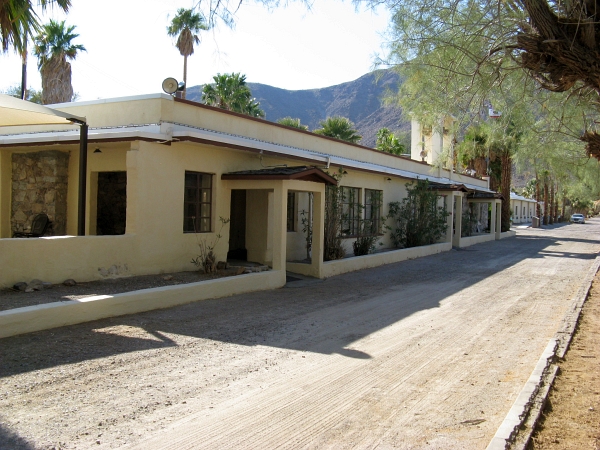 Description: C:\JD Stuff\Web Documents\southwest\zzyzx3.jpg